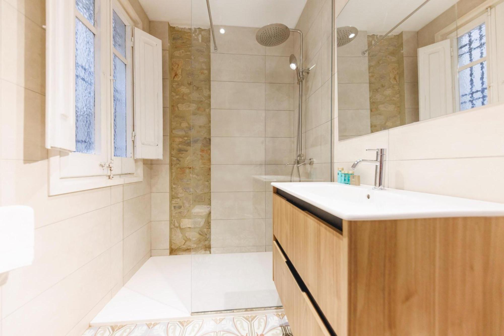 Bravissimo El Lleo, Bright 4-Bedroom Apartment Girona Esterno foto